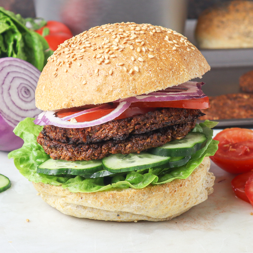 Cauliflower & walnut veggie burgers